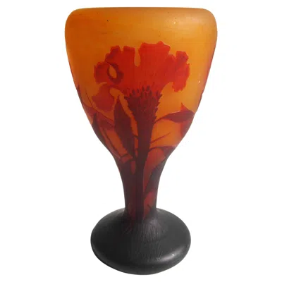 Pre-owned Daum French Art Nouveau  Cameo Glass Cockscomb Vase 1900 In Brown