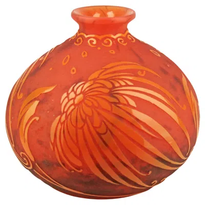 Pre-owned Daum Nancy Enamel Glass In Orange
