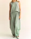 Davi & Dani Alice Round Neck Tank And Pant Set In Green
