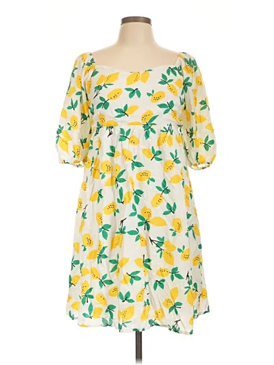 Pre-owned Davi & Dani Casual Dress In Yellow