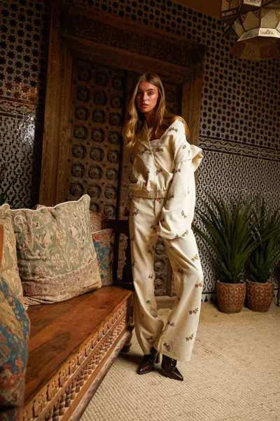Davi & Dani Floral Embroidered Wide Leg Pants - Plus In Ivory In Multi