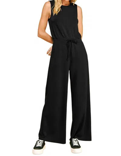 Davi & Dani Lightweight Sleeveless Jumpsuit In Black