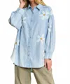 Davi & Dani Lightweight Washed Daisy Patch Waffle Knit Shirt In Light Denim In Blue