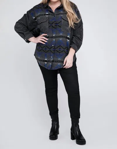 Davi & Dani Plus Printed Button Down Long Sleeve Jacket In Charcoal In Pink