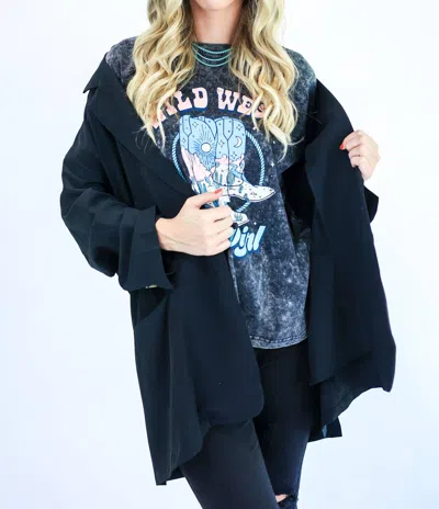 Davi & Dani Romantic Story Tunic Blazer In Black In Blue