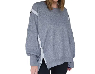Davi & Dani Round Neck Sweatshirt In Grey