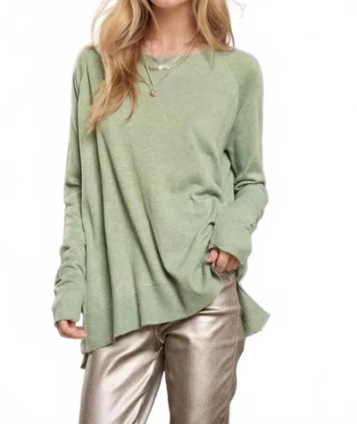 Davi & Dani Solid Comfort Knit Top In Dusty Sage In Multi