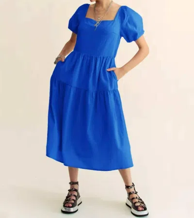 Davi & Dani Textured Puff Sleeve Midi Dress In Blue
