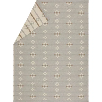 David Fussenegger Amber Quilt Throw In Grey