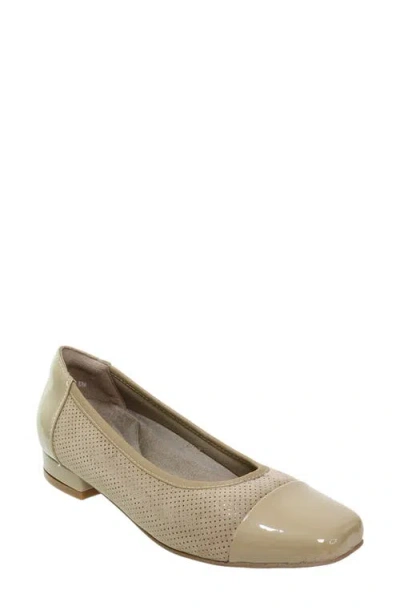 David Tate Amiya Ii Pump In Taupe Suede