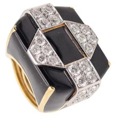 Pre-owned David Webb Black Enameled Cocktail Ring In 18kt Gold With 3.96 Cwt. Vvs Diamonds