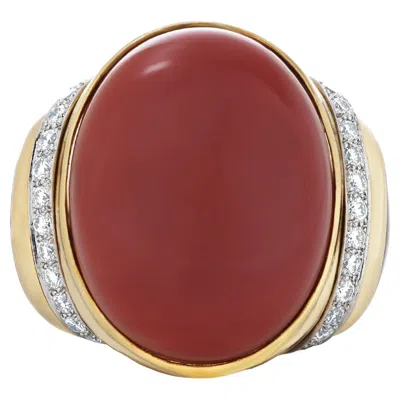 Pre-owned David Webb Cabochon Coral And Diamond Ring In 18 Karat Yellow Gold