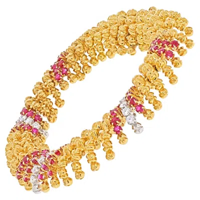 Pre-owned David Webb Yellow Gold Ruby And Diamond Textured, Scalloped Link Bracelet