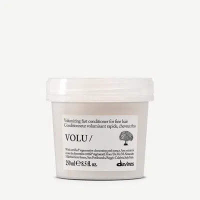 Davines Volu Conditioner Essential Haircare In Transparent