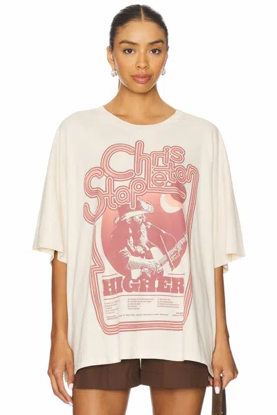 Daydreamer Chris Stapleton Higher Tour Tee In Dirty White In Neutral