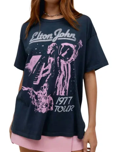 Daydreamer Elton John 1977 Tour Merch Tee In Vintage Black