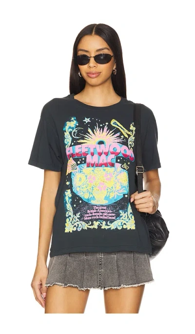 Daydreamer Fleetwood Mac Celestial Bouquet Boyfriend Tee In 复古黑色