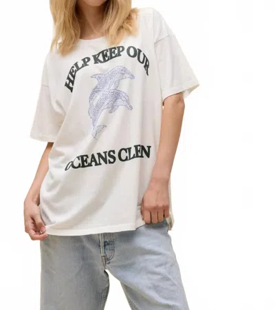 Daydreamer Help Our Oceans Short Sleeve Tee In White In Multi