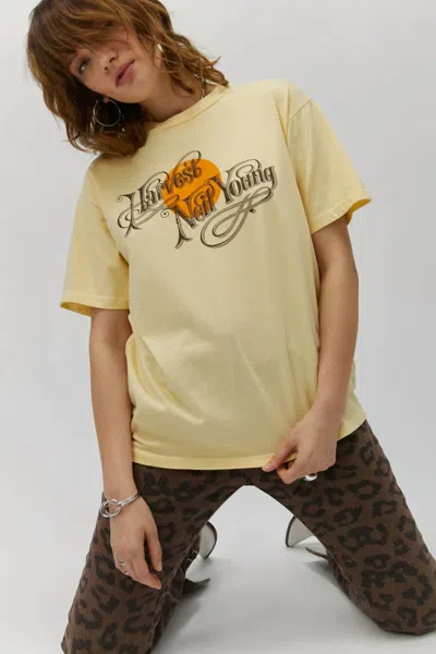 Daydreamer La Neil Young Harvest Weekend Tee In Yellow