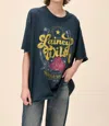 Daydreamer Lainey Wilson Hold My Halo Tee In Black