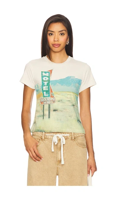 Daydreamer Motel Ranch House Vintage Tee