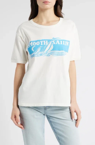 Daydreamer Smooth Sailin' Cotton Graphic T-shirt In Vintage White