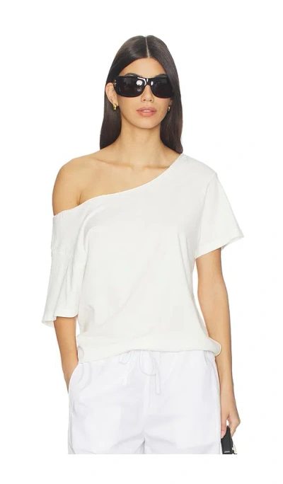 Daydreamer Solid Off The Shoulder Tee In White