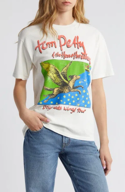 Daydreamer Tom Petty Dogs With Wings Cotton Graphic T-shirt In Vintage White