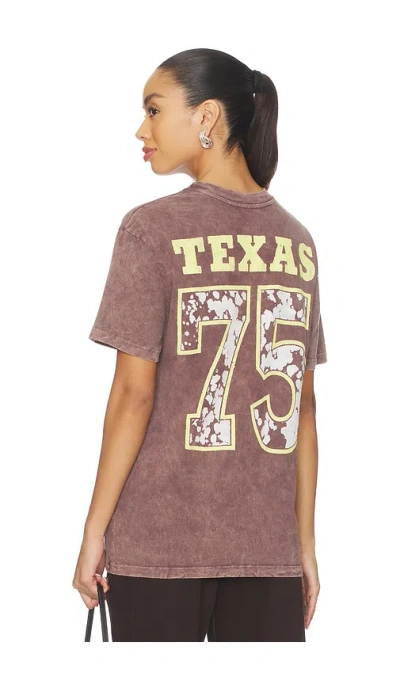 DAYDREAMER WILLIE NELSON RED HEADED STRANGER WEEKEND TEE
