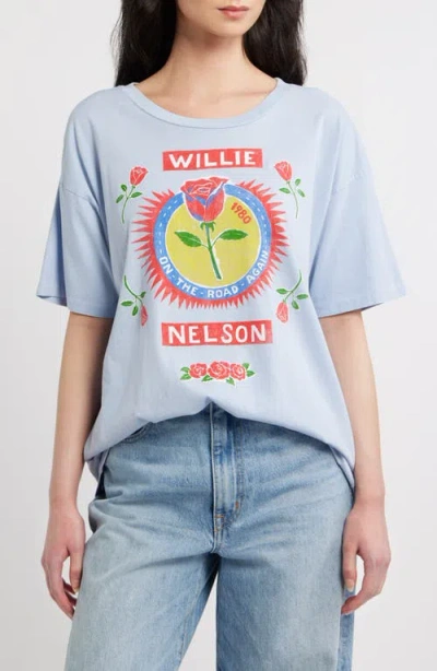 Daydreamer Willie Nelson Rose Label Graphic T-shirt In Blue