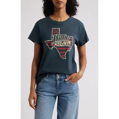 Daydreamer Willie Nelson Texas Stripe Cotton Graphic T-shirt In Blue