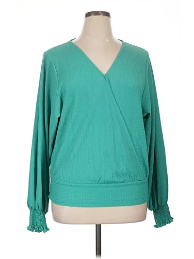Pre-owned Daytrip Long Sleeve Blouse In Green