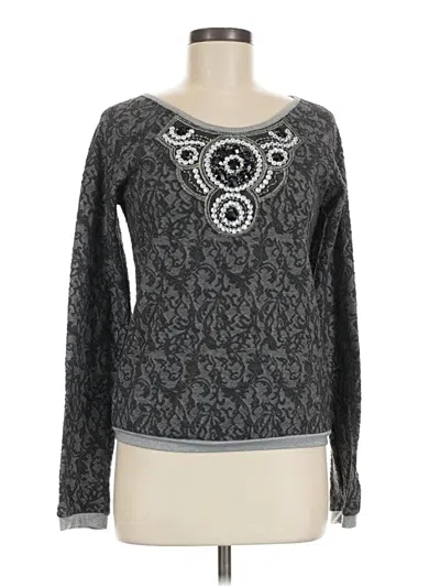 Pre-owned Daytrip Long Sleeve Top Gray Keyhole Neckline Tops