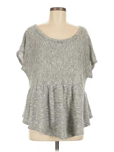 Pre-owned Daytrip Short Sleeve Top Gray Scoop Neck Tops
