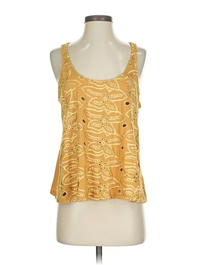 Pre-owned Daytrip Sleeveless Top Gold Scoop Neck Tops