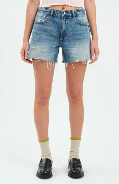 Daze Crossroad Mid Rise Denim Cutoff Shorts In Instinct Vintage