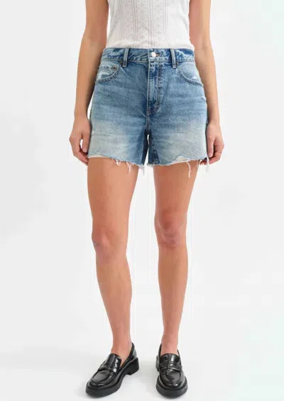 DAZE CROSSROADS MID RISE SHORTS IN BLUE