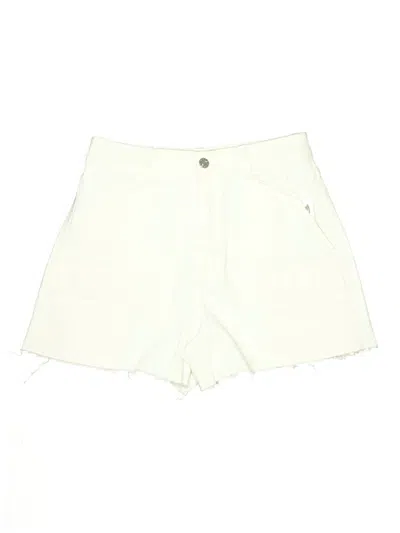 Daze Shorts In White