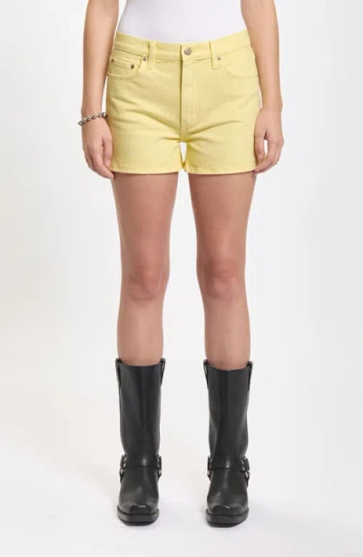 Daze Troublemaker Denim Shorts In Yellow