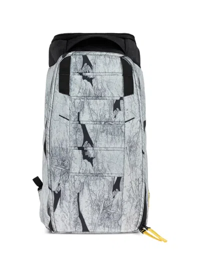 Db Hugger Patterned Backpack In Gray