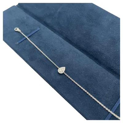 Pre-owned De Beers Aura 18k White Gold Pear-shaped Diamond Halo Chain Bracelet