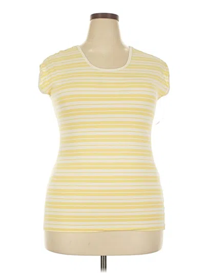 Pre-owned De Collection Sleeveless T-shirt In Yellow