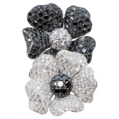 Pre-owned De Grisogono White Gold Black Diamond Flower Brooch