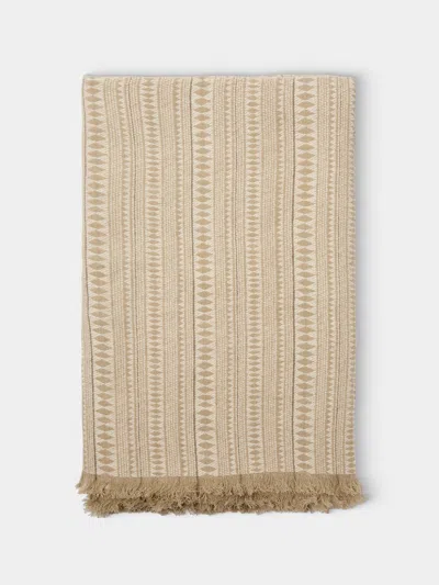 De Le Cuona Assegai Linen Fringed And Suede-edge Throw (94.5in/2.4m) In Brown