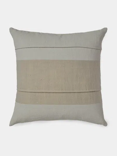 De Le Cuona Piped Linen Cushion (19.5in/50cm) In Brown