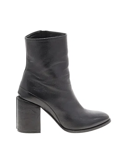 Pre-owned Dear Frances Ankle Boots In Black