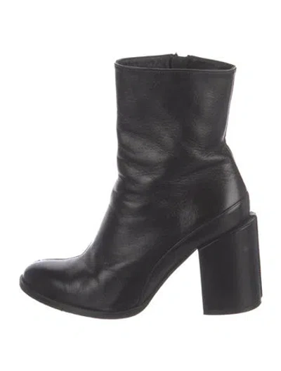 Pre-owned Dear Frances Leather Boots In Black