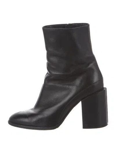 Pre-owned Dear Frances Leather Boots In Black