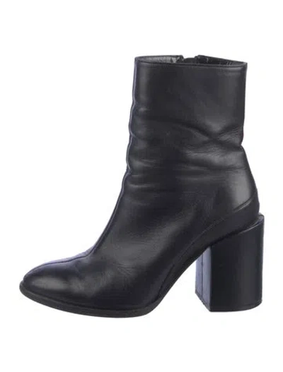Pre-owned Dear Frances Leather Boots In Black