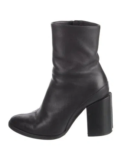 Pre-owned Dear Frances Leather Boots In Black
